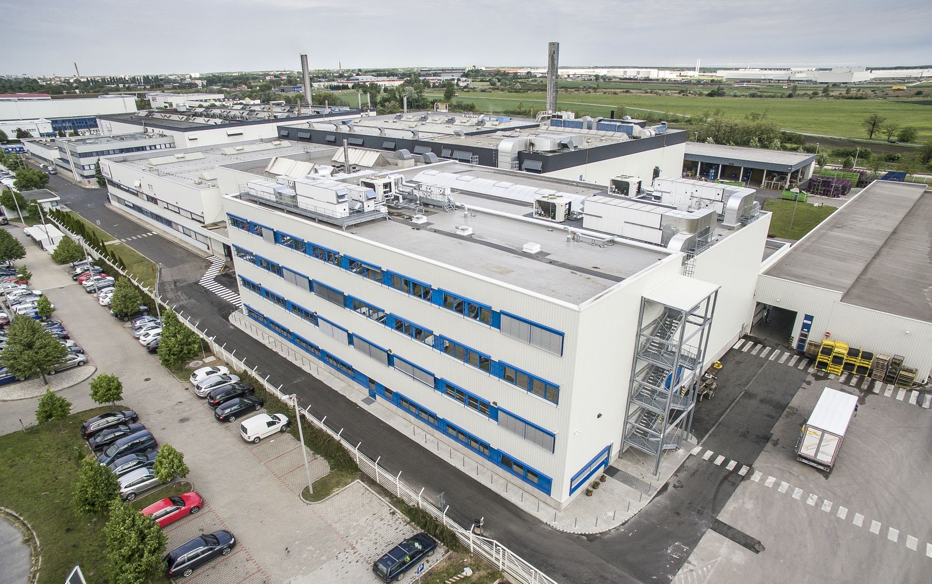 Nemak Secures 89% of Senior Notes in Debt Restructuring Tender